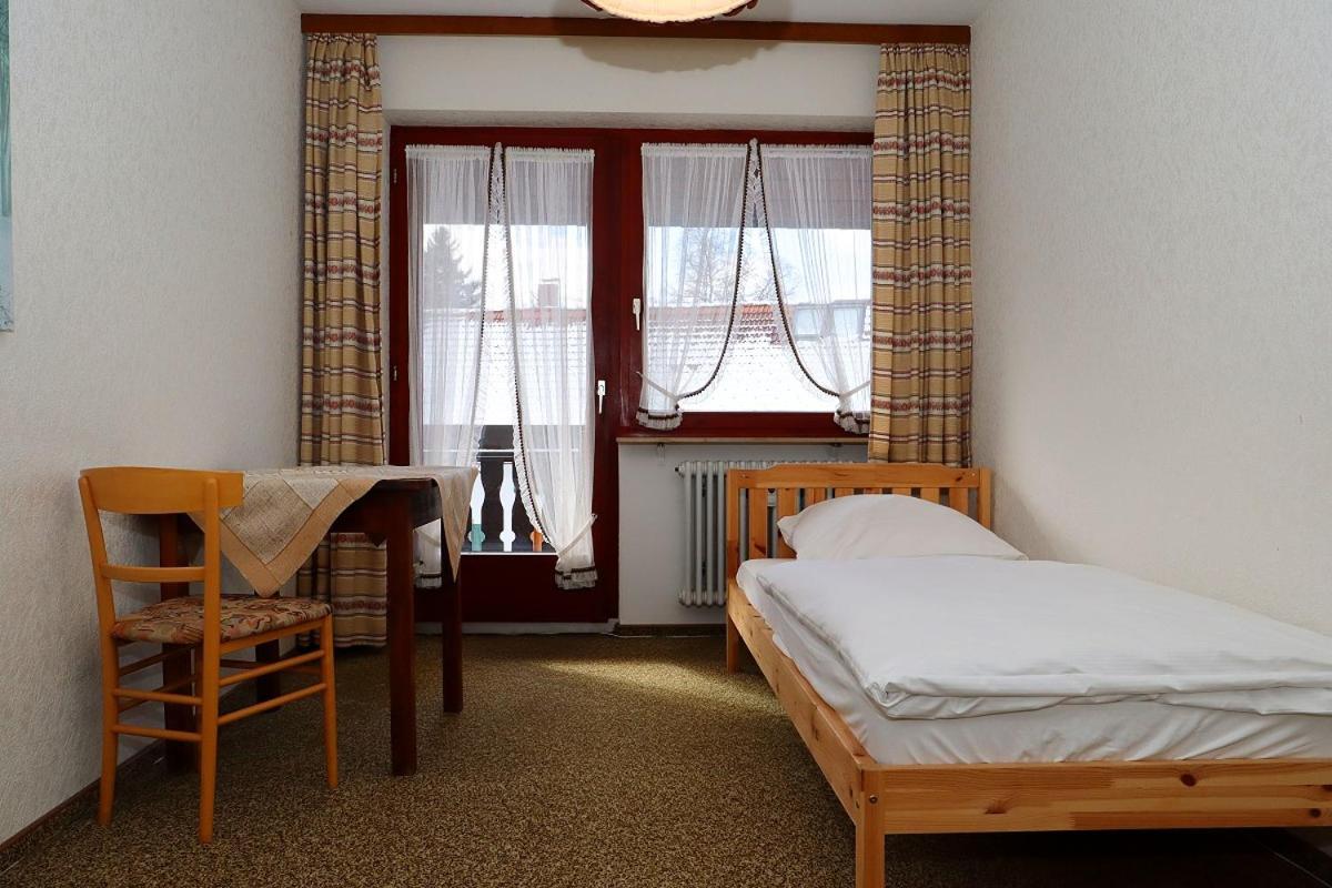 Hotel-Pension Zum Bierhaus Roetenbach  Экстерьер фото